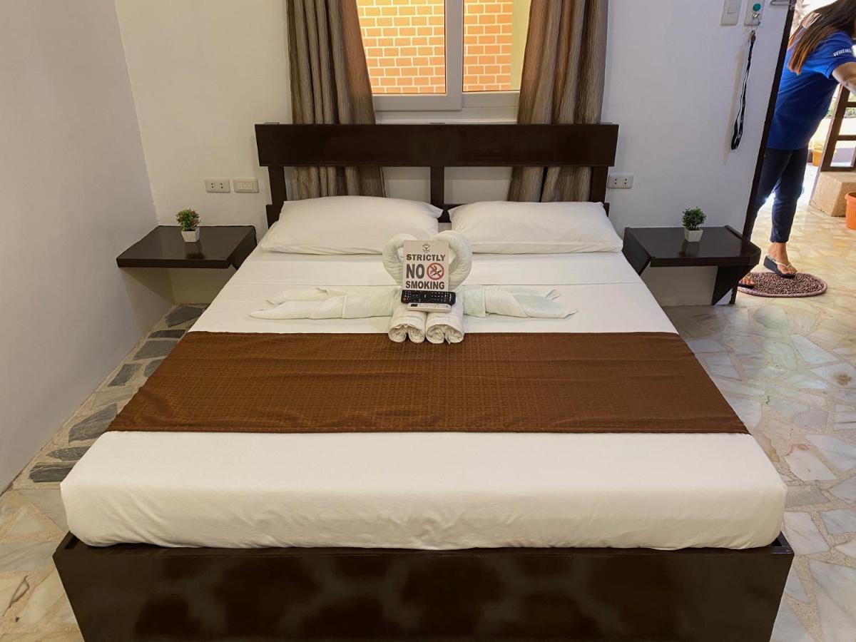 Papa Freds Beach Resort Puerto Galera Kültér fotó