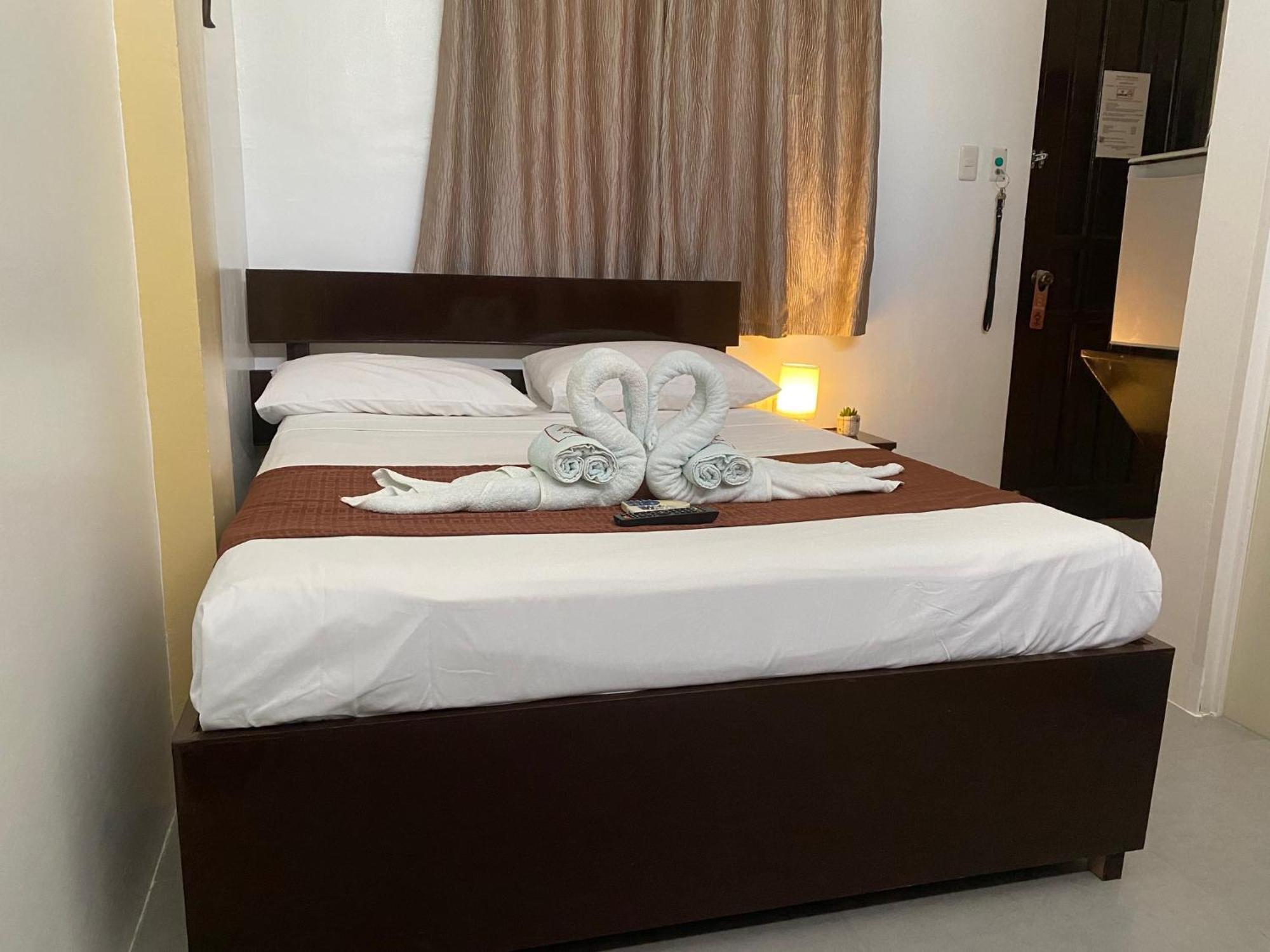 Papa Freds Beach Resort Puerto Galera Kültér fotó