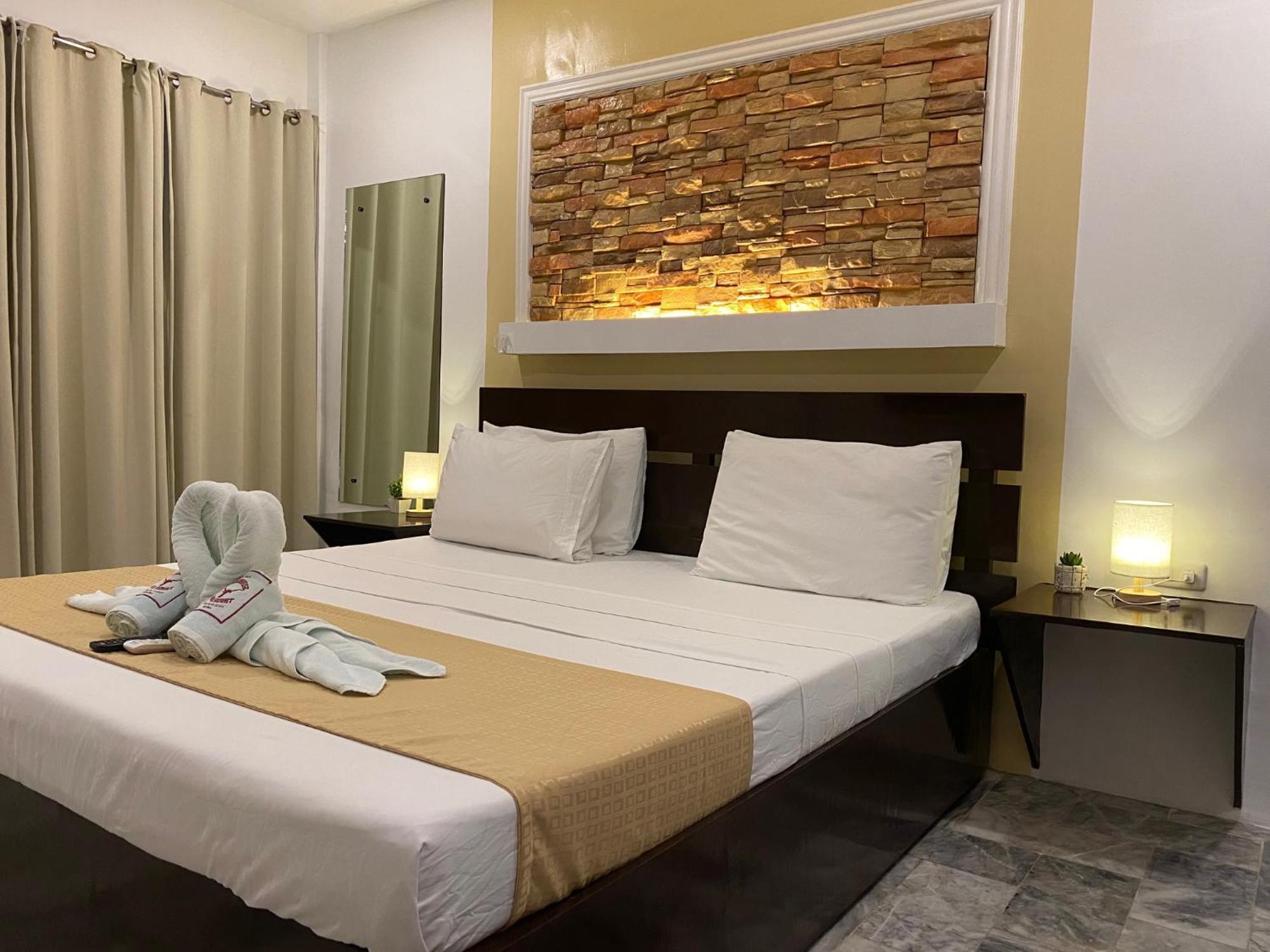 Papa Freds Beach Resort Puerto Galera Kültér fotó