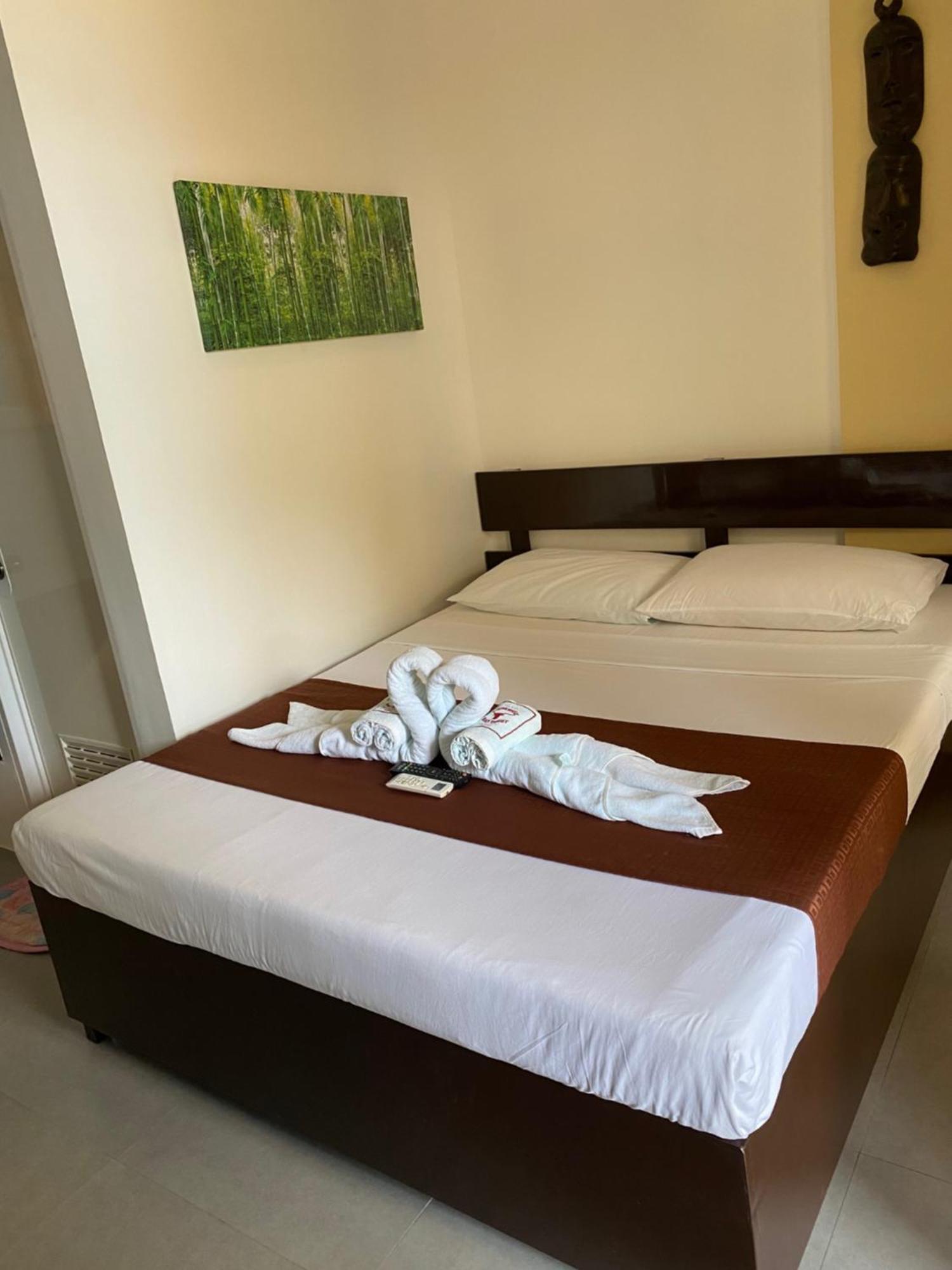 Papa Freds Beach Resort Puerto Galera Kültér fotó